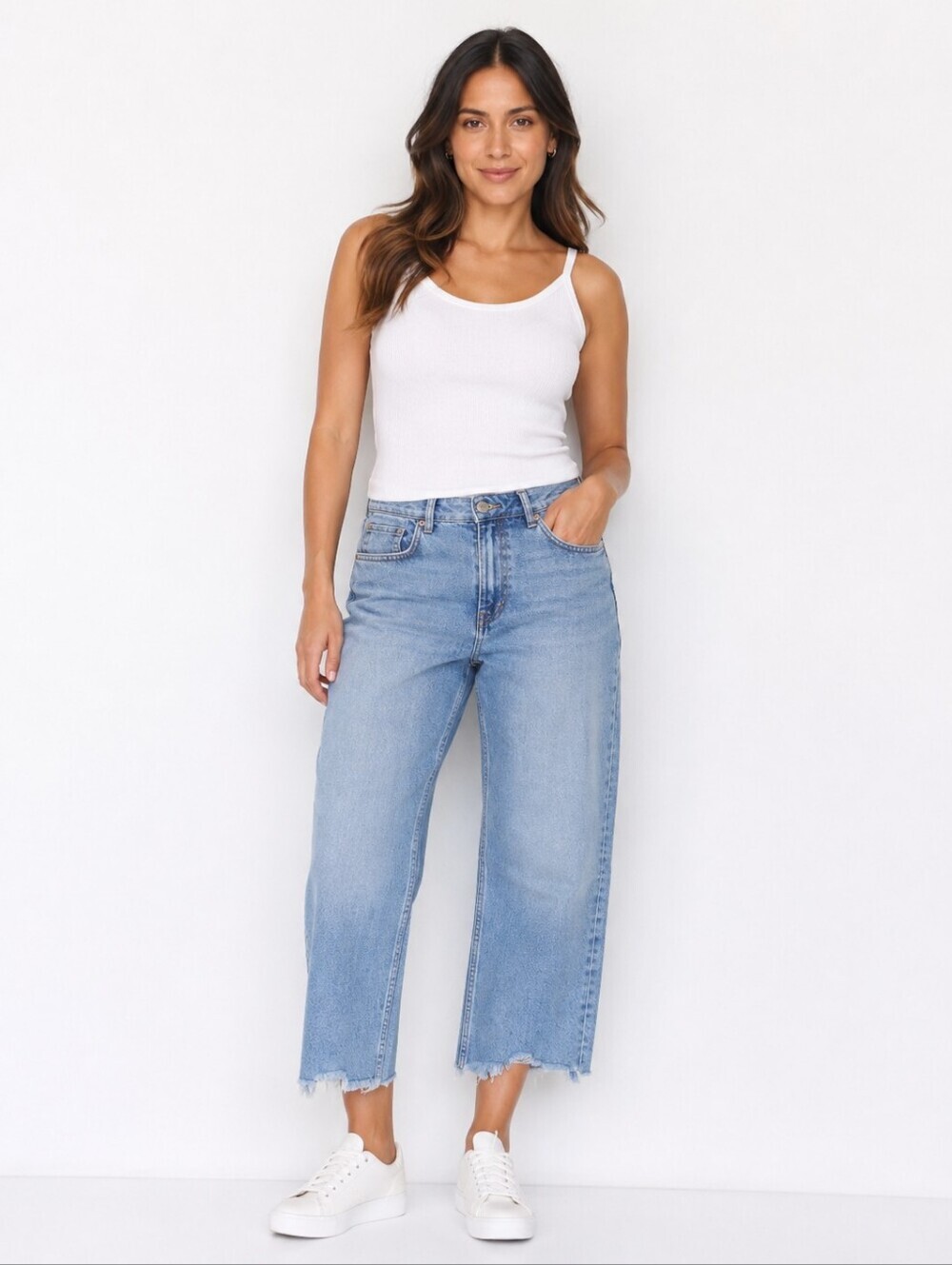 Zara Women's Jeans Bootleg Flare Size 6 Light Wash Denim